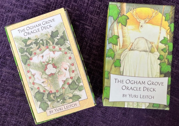 Oracle Deck booklet